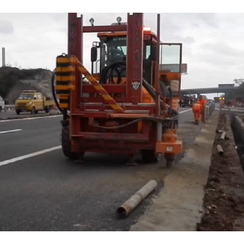 Multifunctional Highway guardrail Piling machine